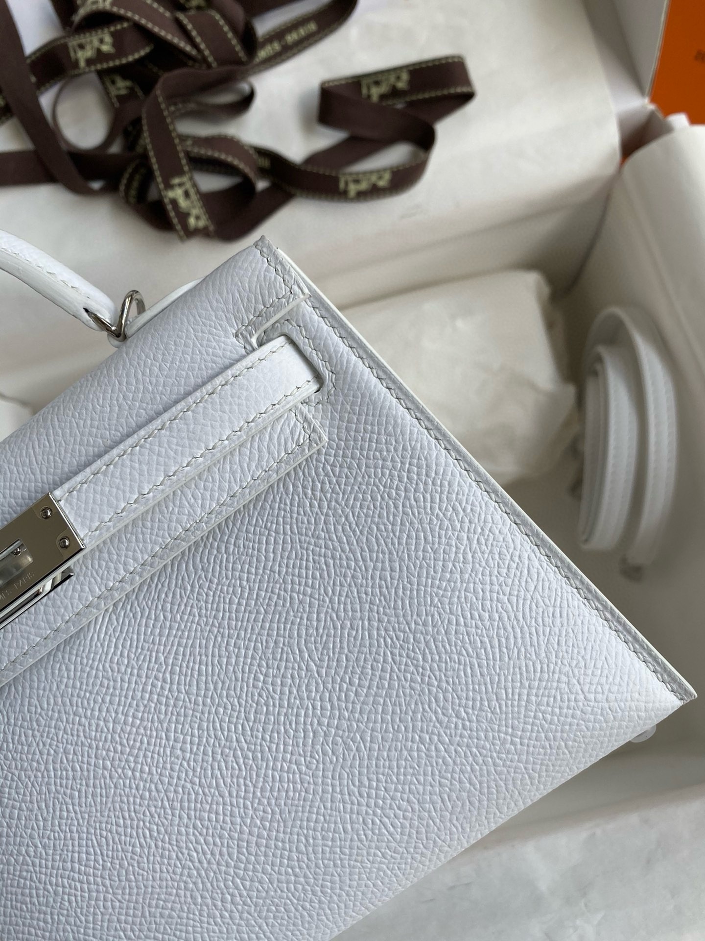 H**mes kelly mini ii sellier handmade bag in white epsom calfskin