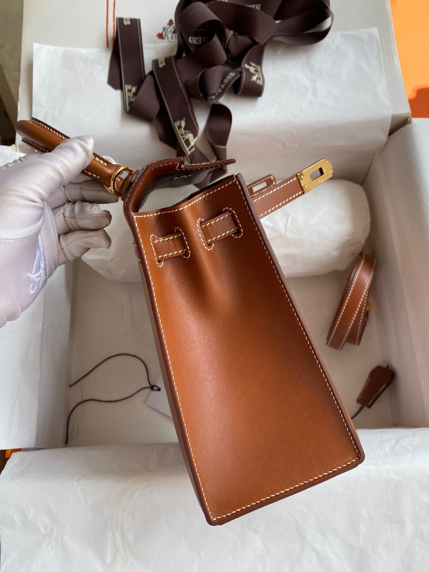 H**mes kelly sellier 25 handmade bag in gold barenia calfskin