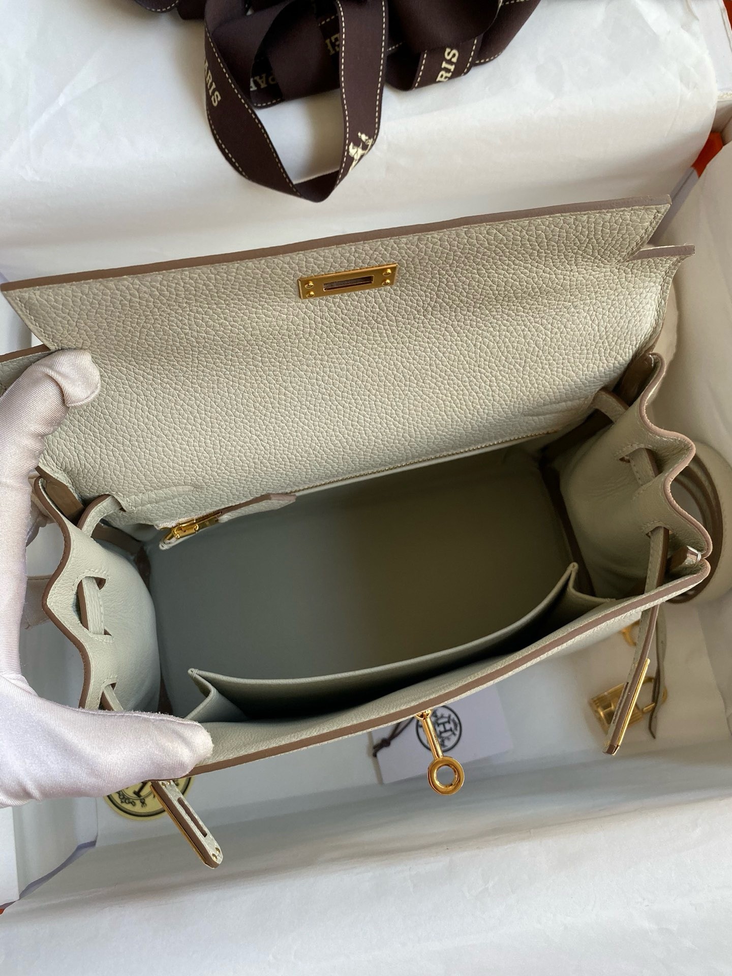 H**mes kelly retourne 25 handmade bag in beton clemence leather