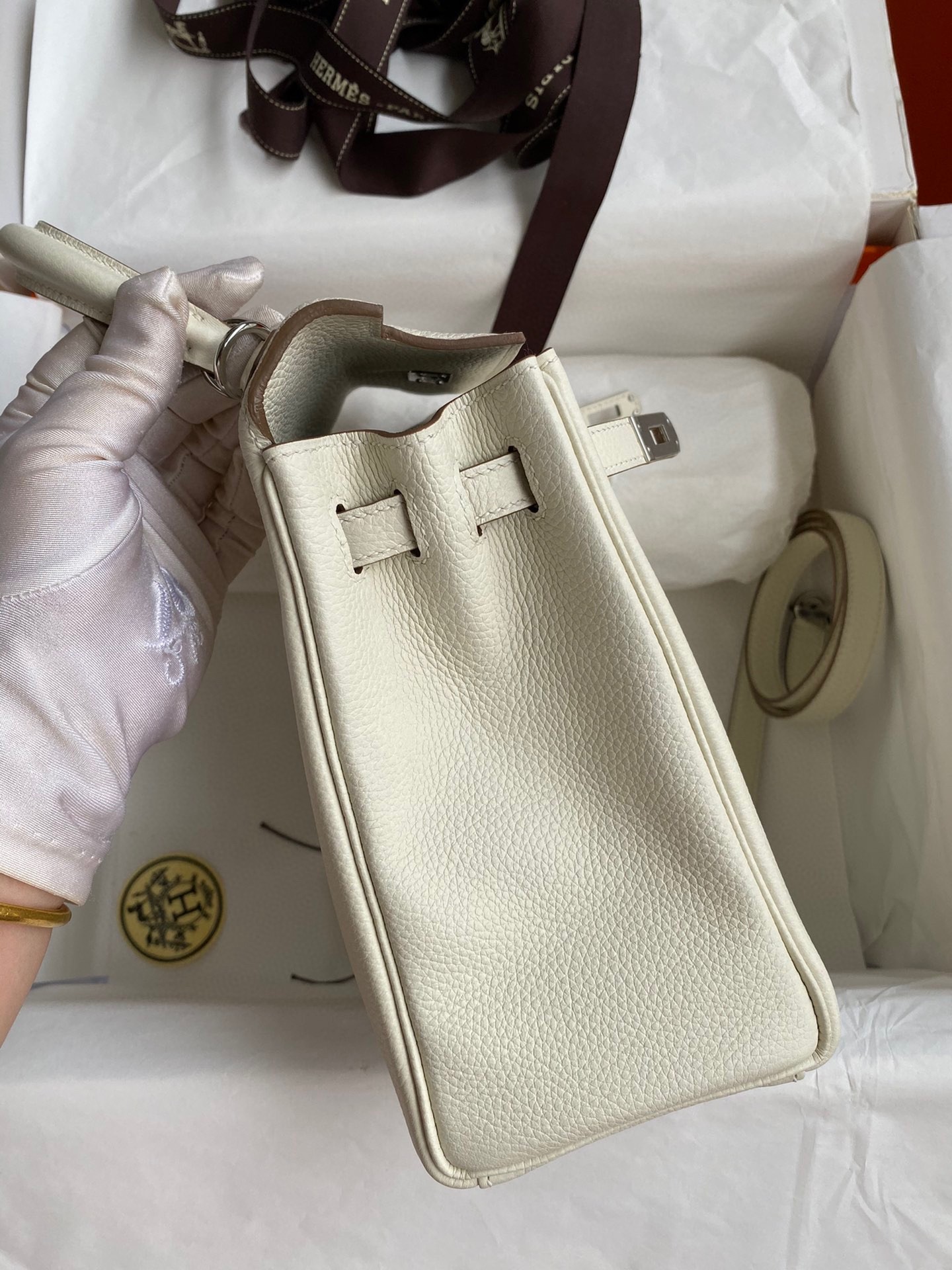 H**mes kelly retourne 25 handmade bag in mushroom clemence leather