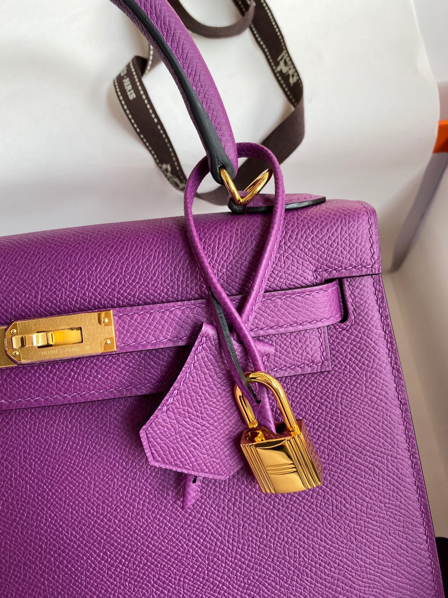 H**mes kelly sellier 25 handmade bag in anemone epsom calfskin
