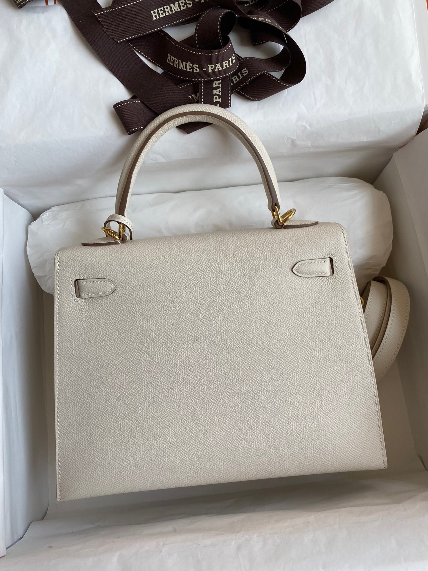 H**mes kelly sellier 25 handmade bag in craie epsom calfskin