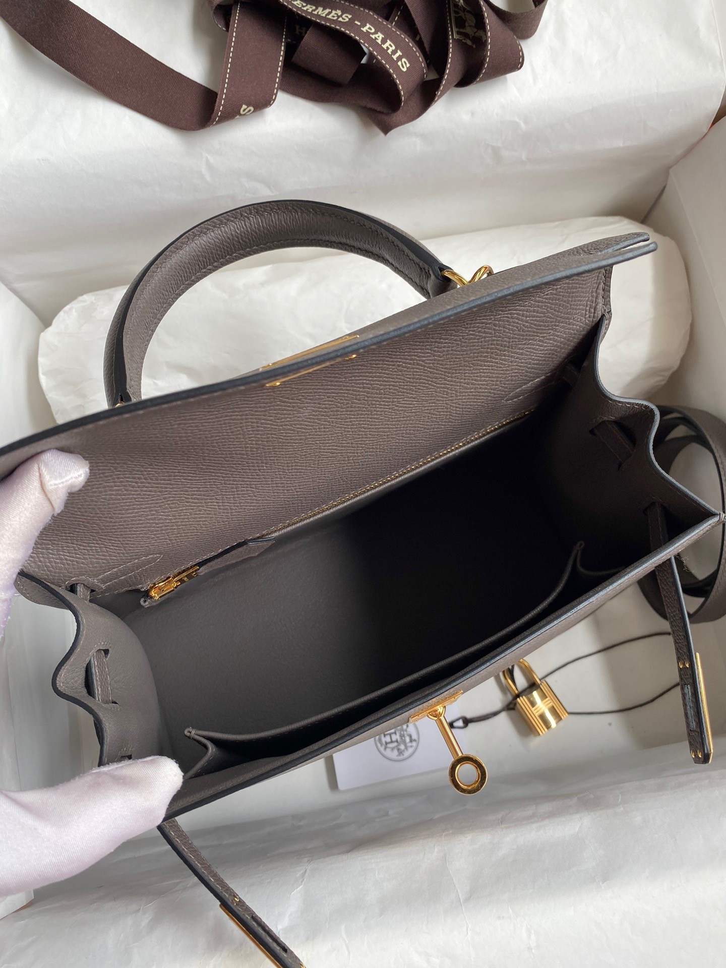 H**mes kelly sellier 25 handmade bag in etain epsom calfskin
