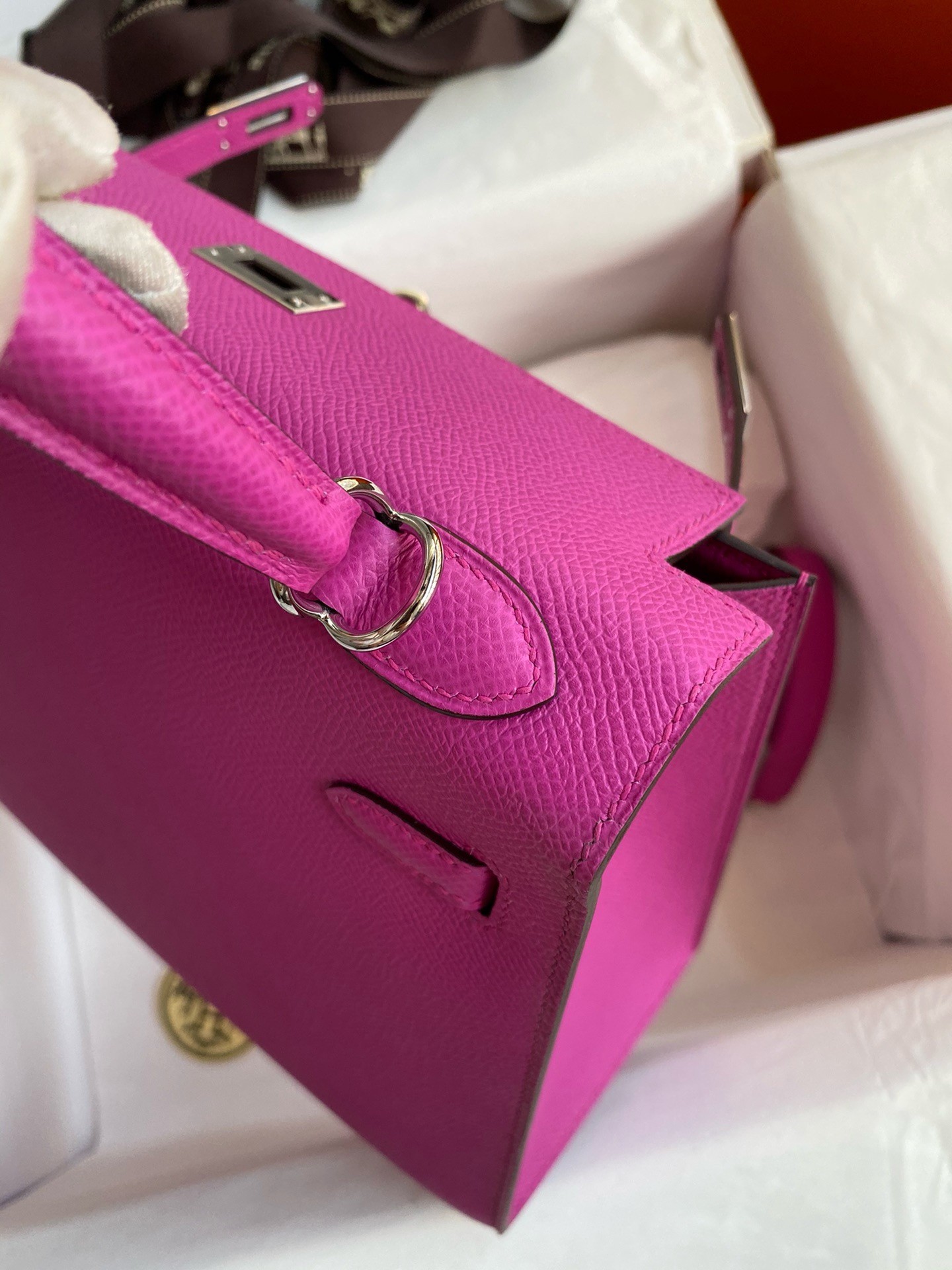 H**mes kelly sellier 25 handmade bag in magnolia epsom calfskin
