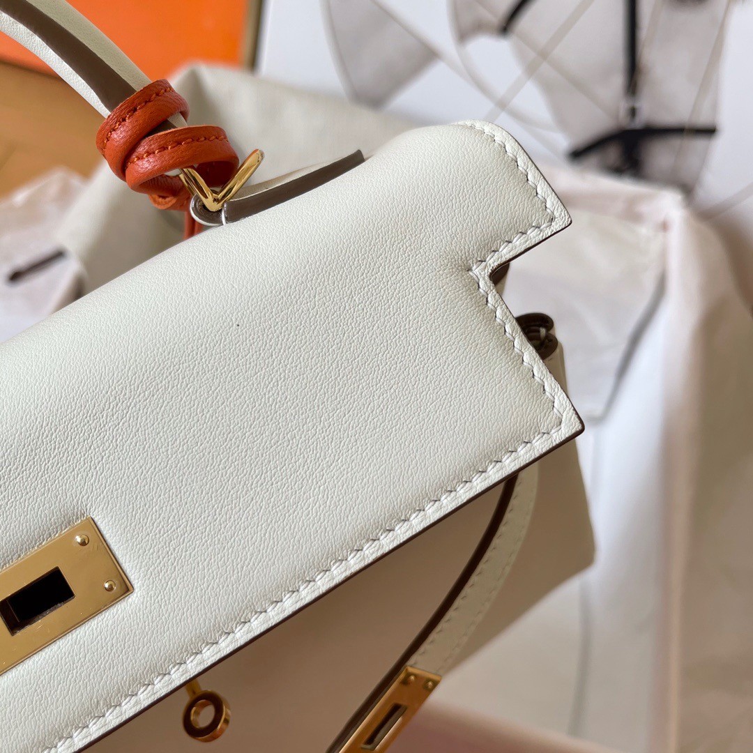 H**mes kelly retourne 25 handmade bag in craie swift calfskin
