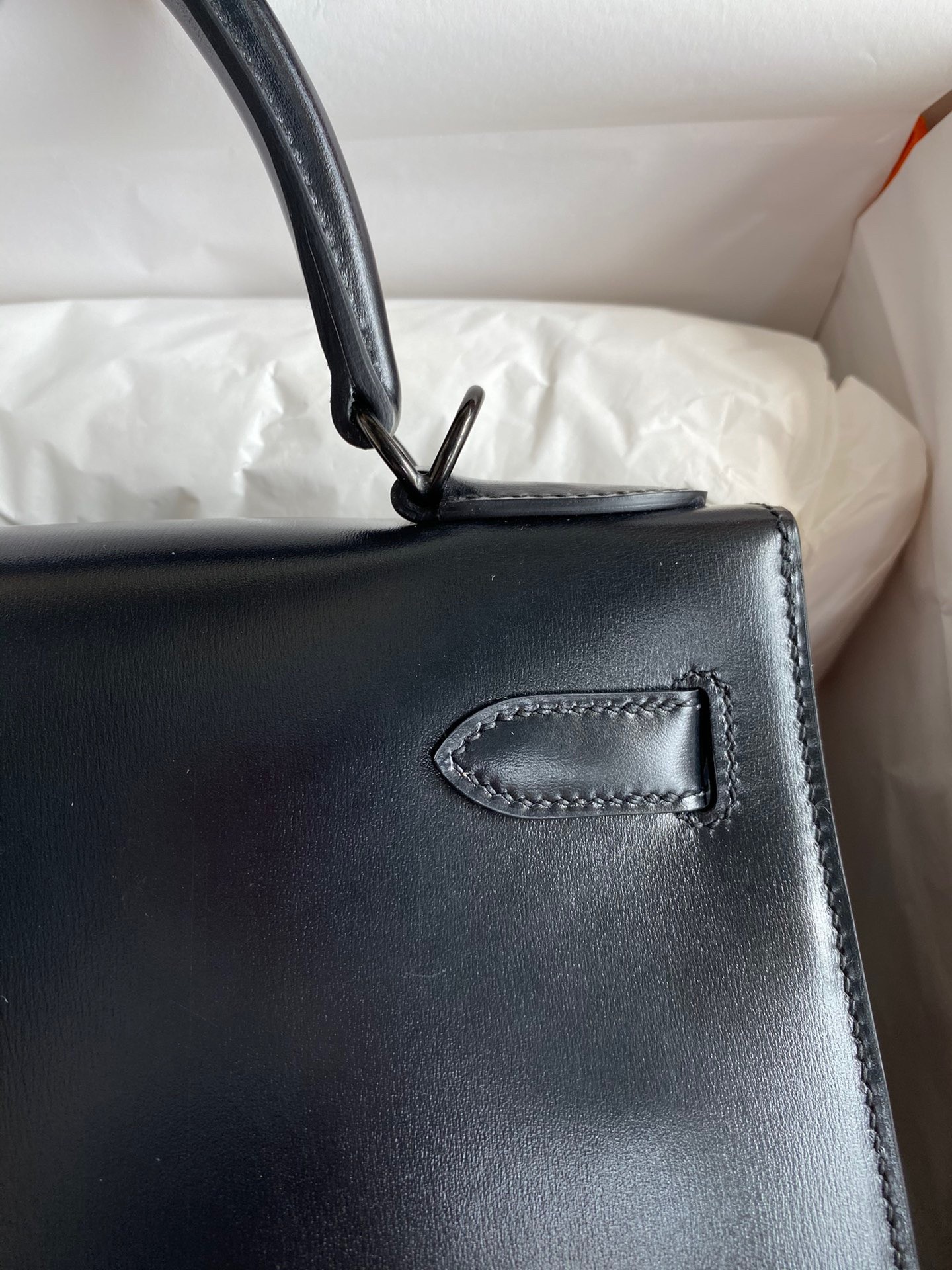 H**mes kelly sellier 28 handmade bag in black box calfskin