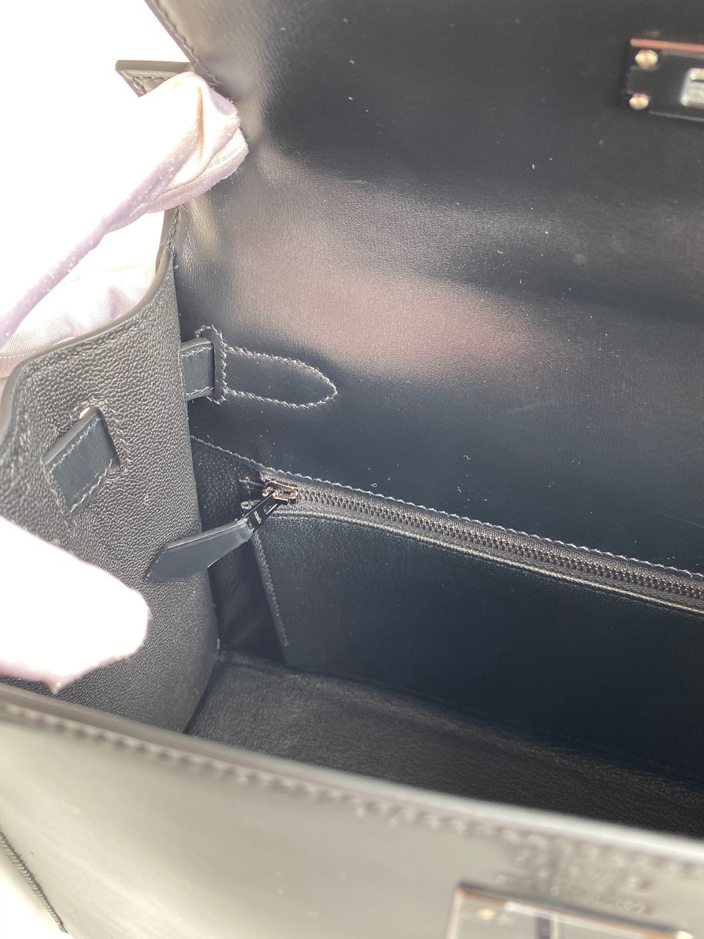 H**mes kelly sellier 28 handmade bag in black box calfskin