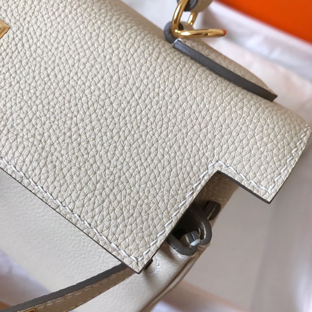 H**mes kelly retourne 28 handmade bag in craie clemence leather