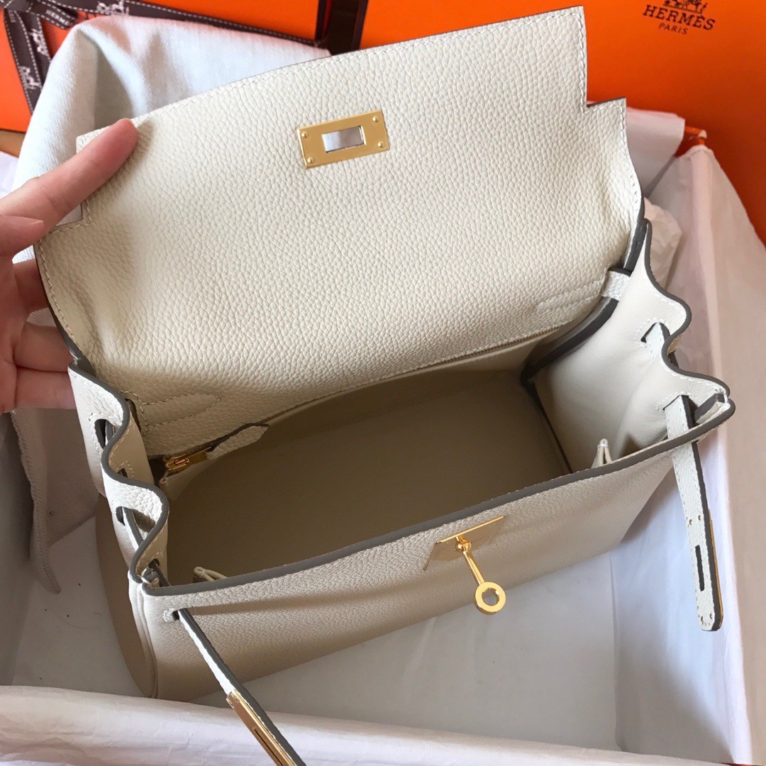 H**mes kelly retourne 28 handmade bag in craie clemence leather