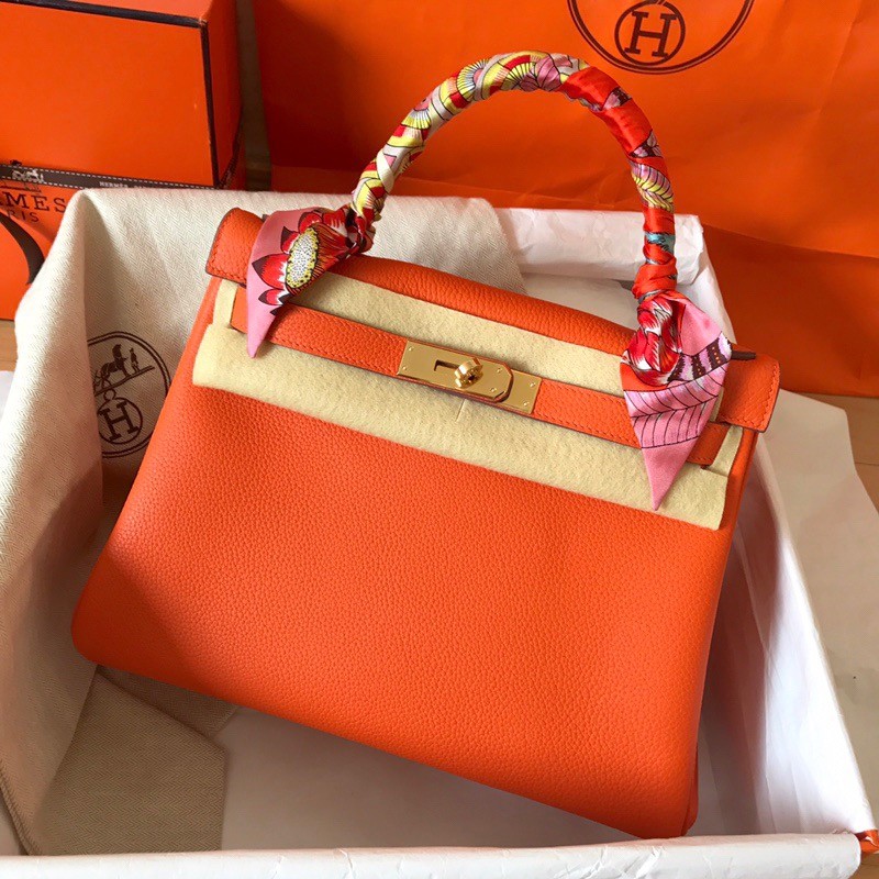 H**mes kelly retourne 28 handmade bag in orange clemence leather