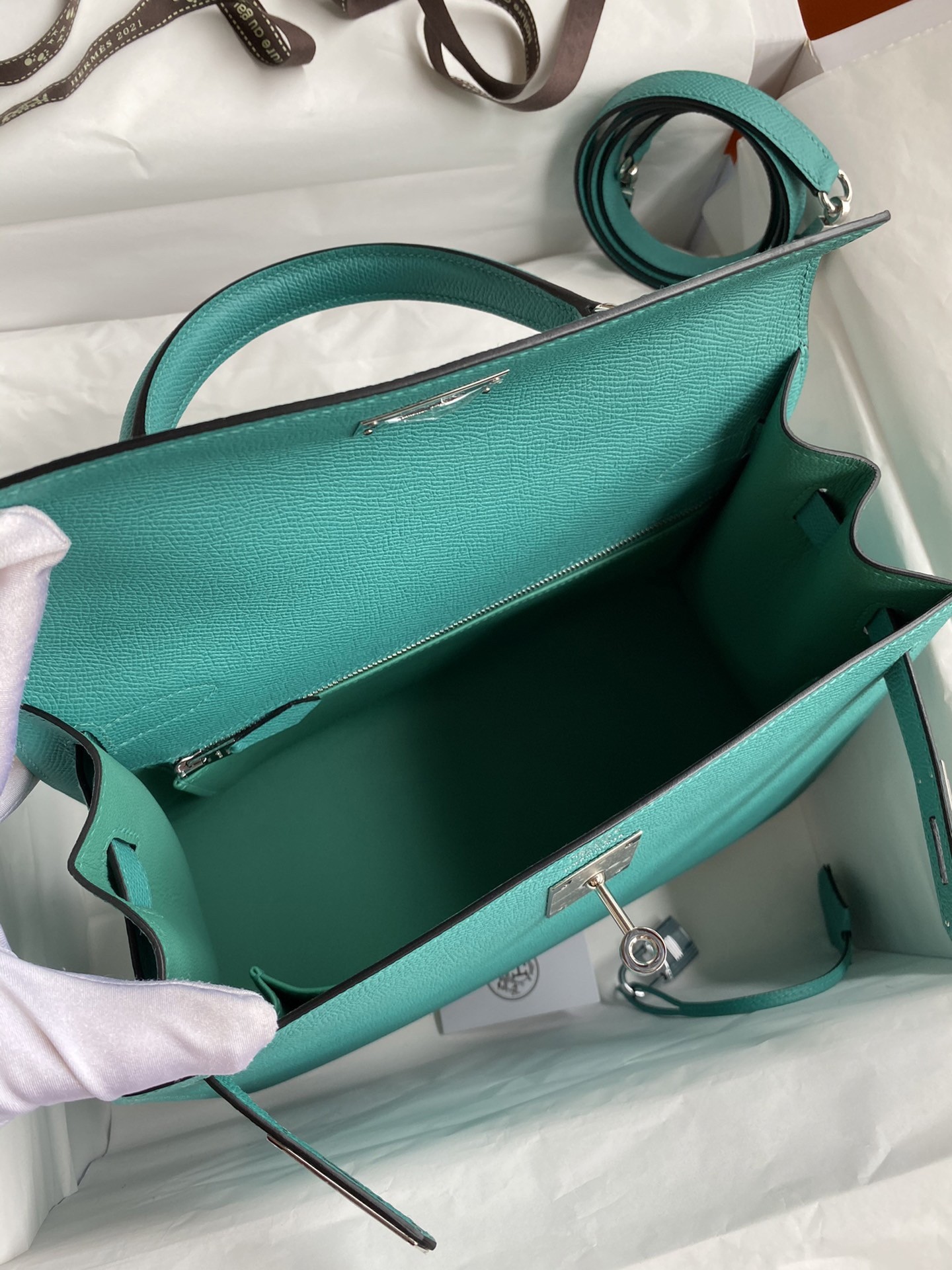 H**mes kelly sellier 28 handmade bag in blue paon epsom calfskin