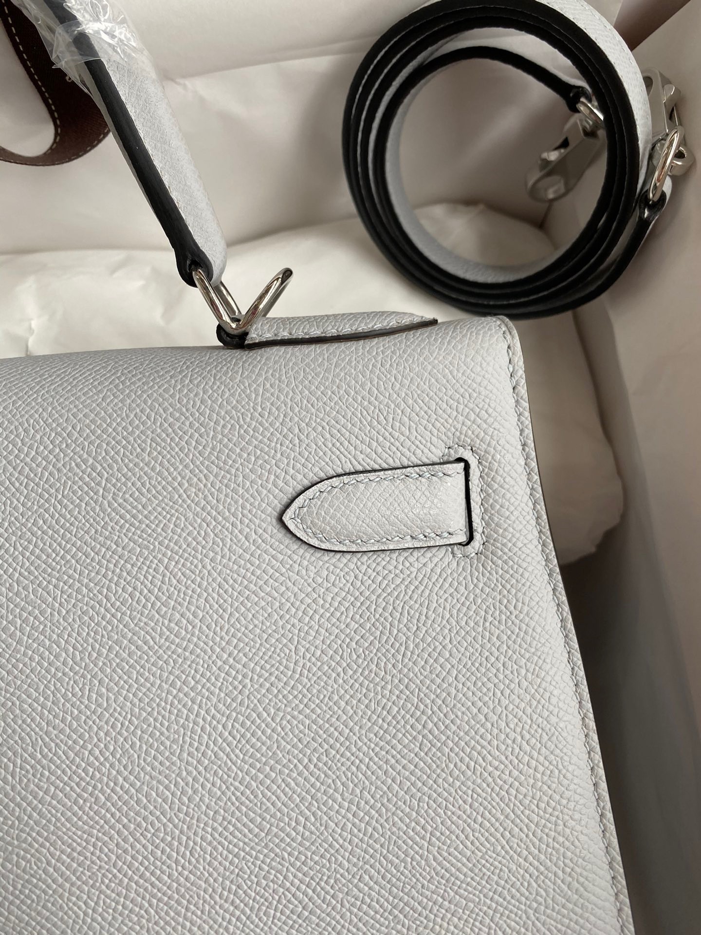 H**mes kelly sellier 28 handmade bag in gris mouette epsom calfskin