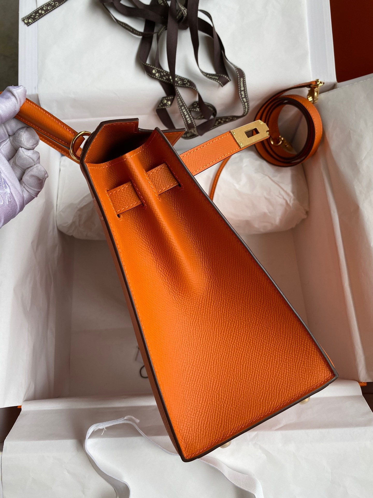 H**mes kelly sellier 28 handmade bag in orange epsom calfskin
