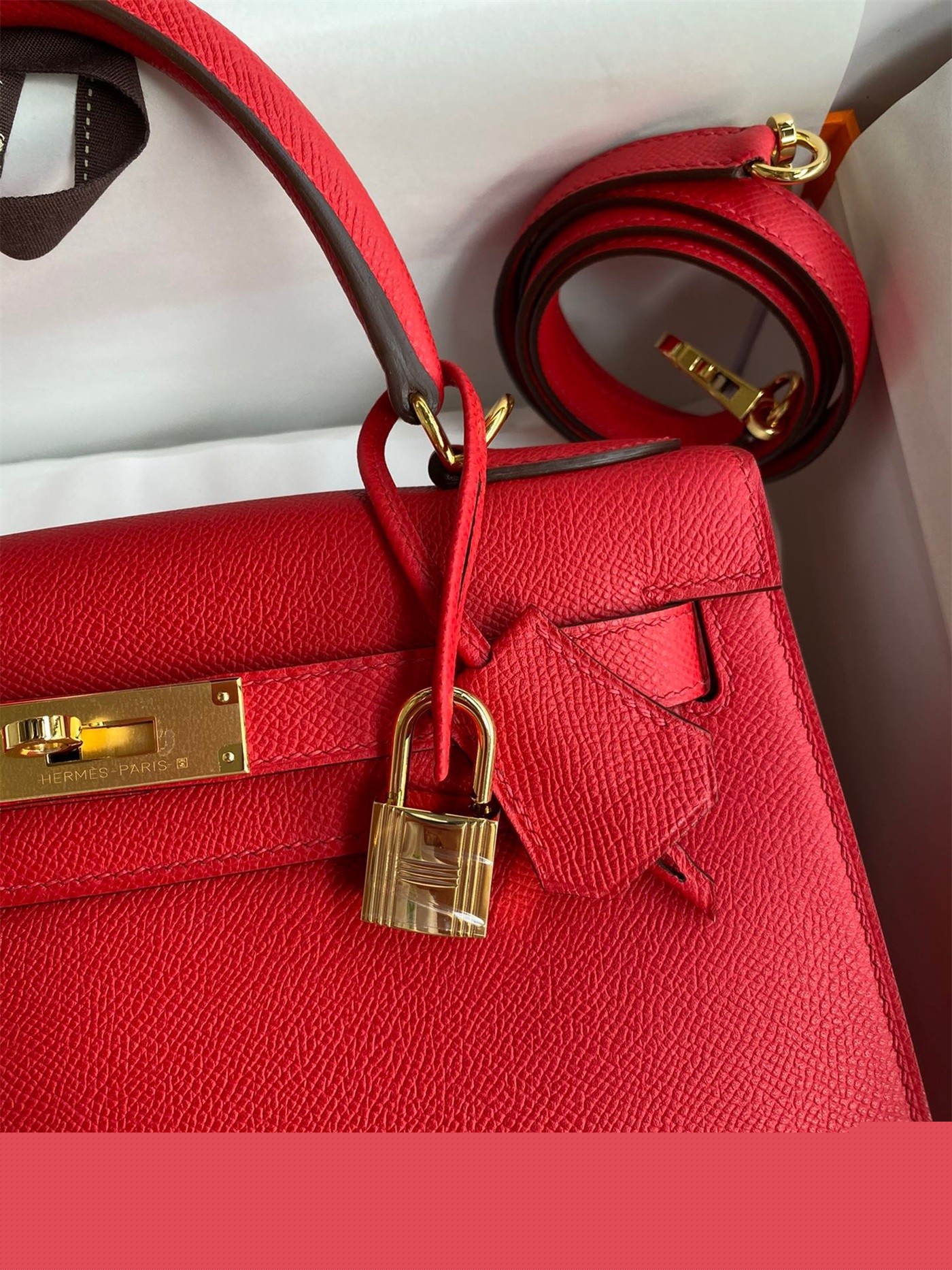 H**mes kelly sellier 28 handmade bag in red epsom calfskin