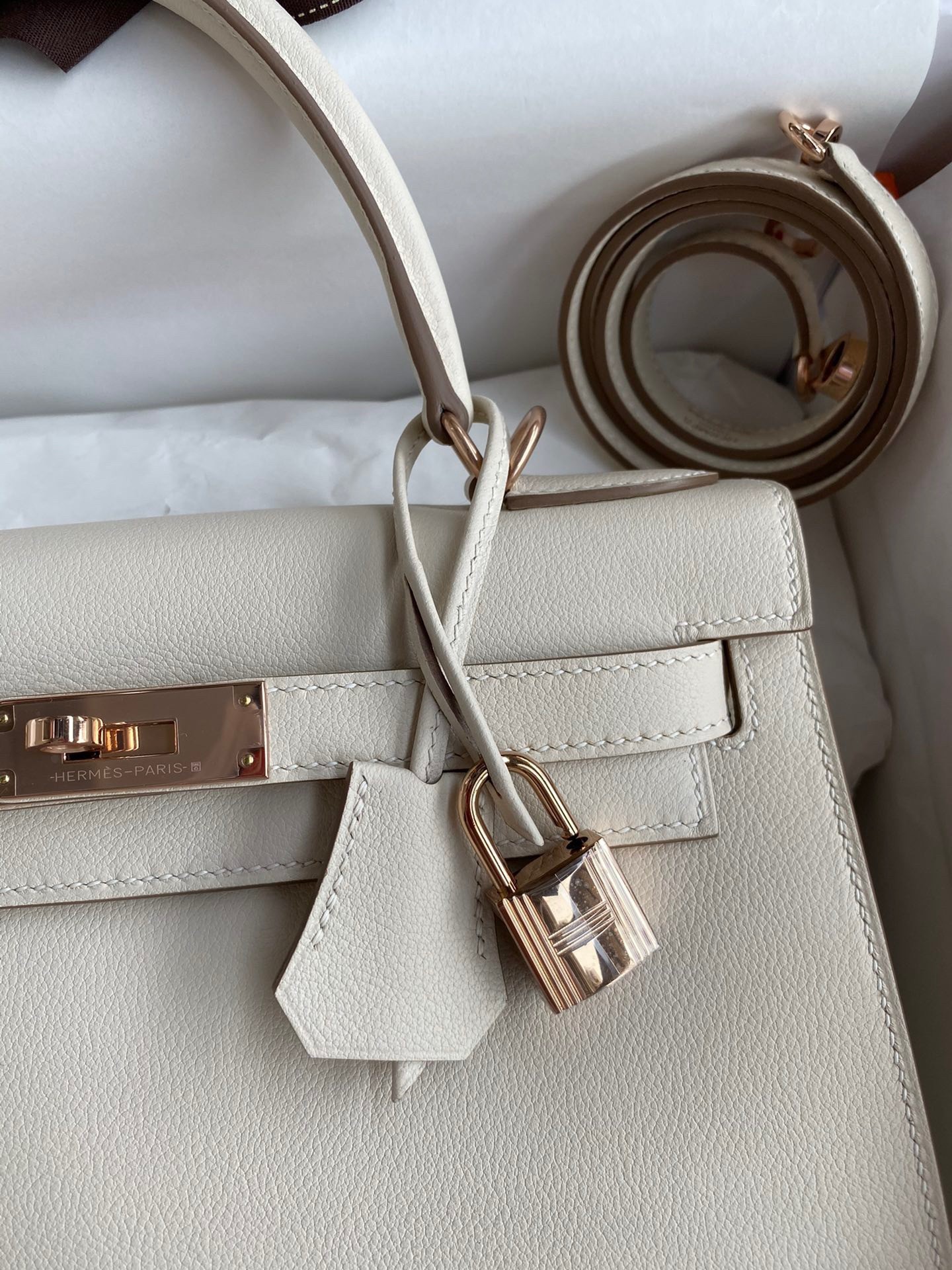 H**mes kelly sellier 28 handmade bag in craie evercolor calfskin