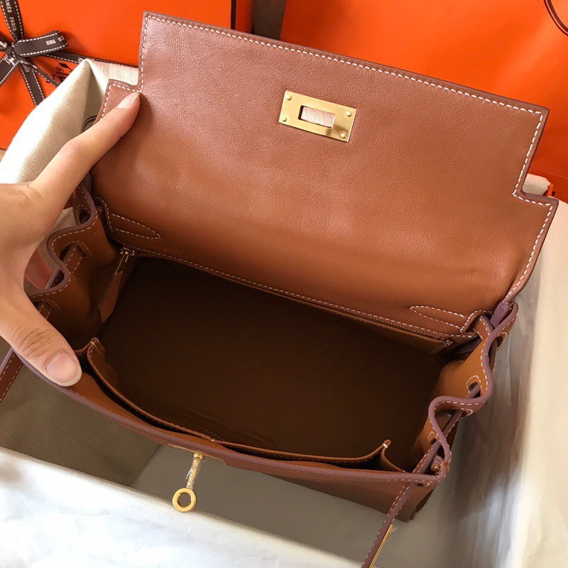H**mes kelly retourne 28 handmade bag in gold swift calfskin