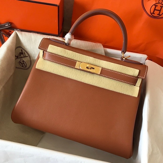 H**mes kelly retourne 28 handmade bag in gold swift calfskin