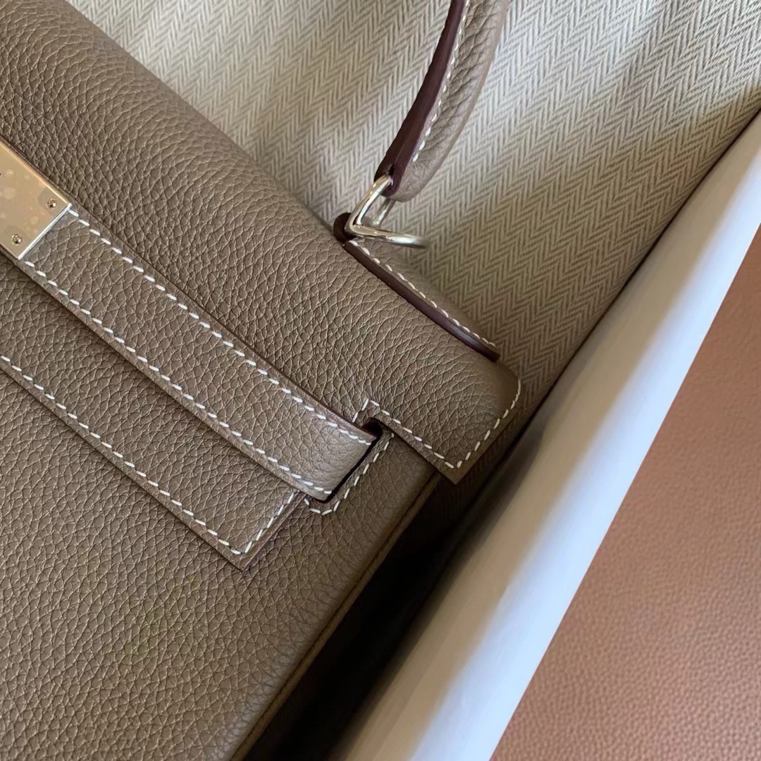 H**mes kelly retourne 28 handmade bag in taupe togo leather
