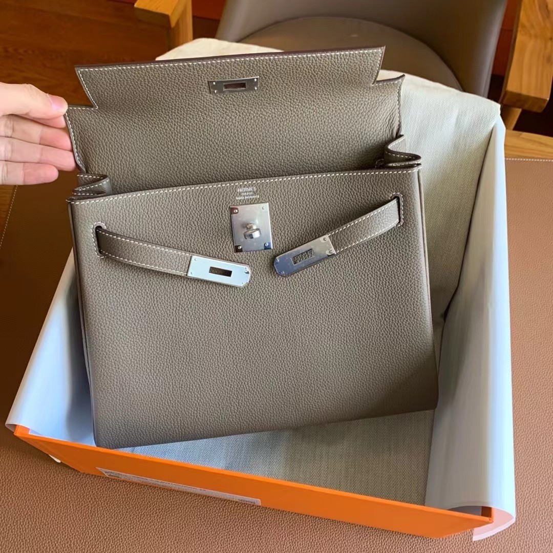 H**mes kelly retourne 28 handmade bag in taupe togo leather