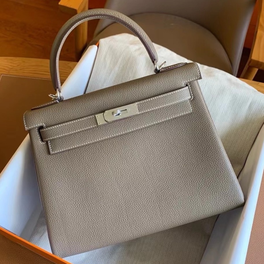 H**mes kelly retourne 28 handmade bag in taupe togo leather
