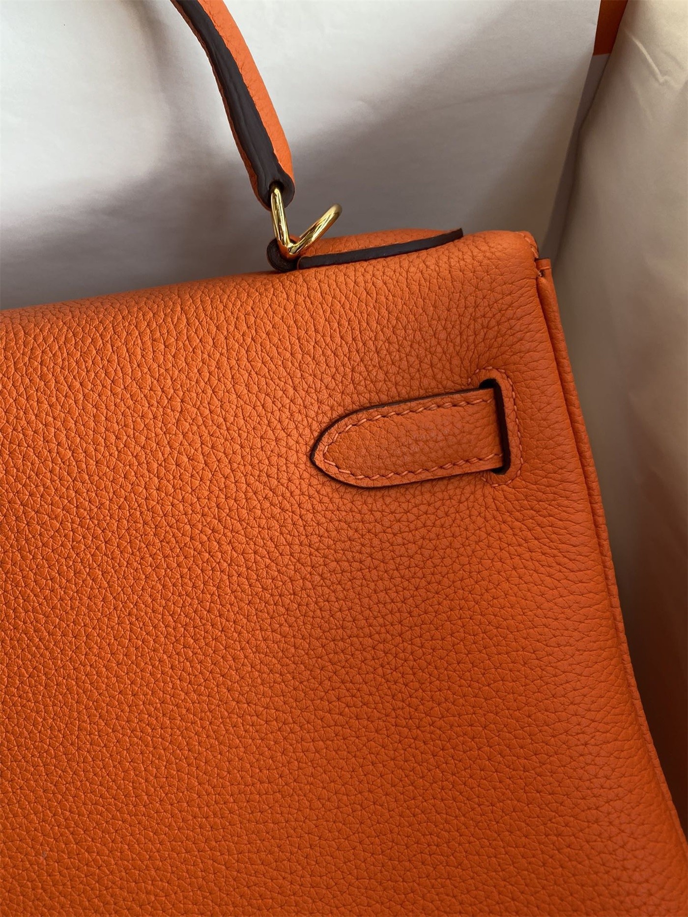 H**mes kelly retourne 32 handmade bag in orange clemence leather