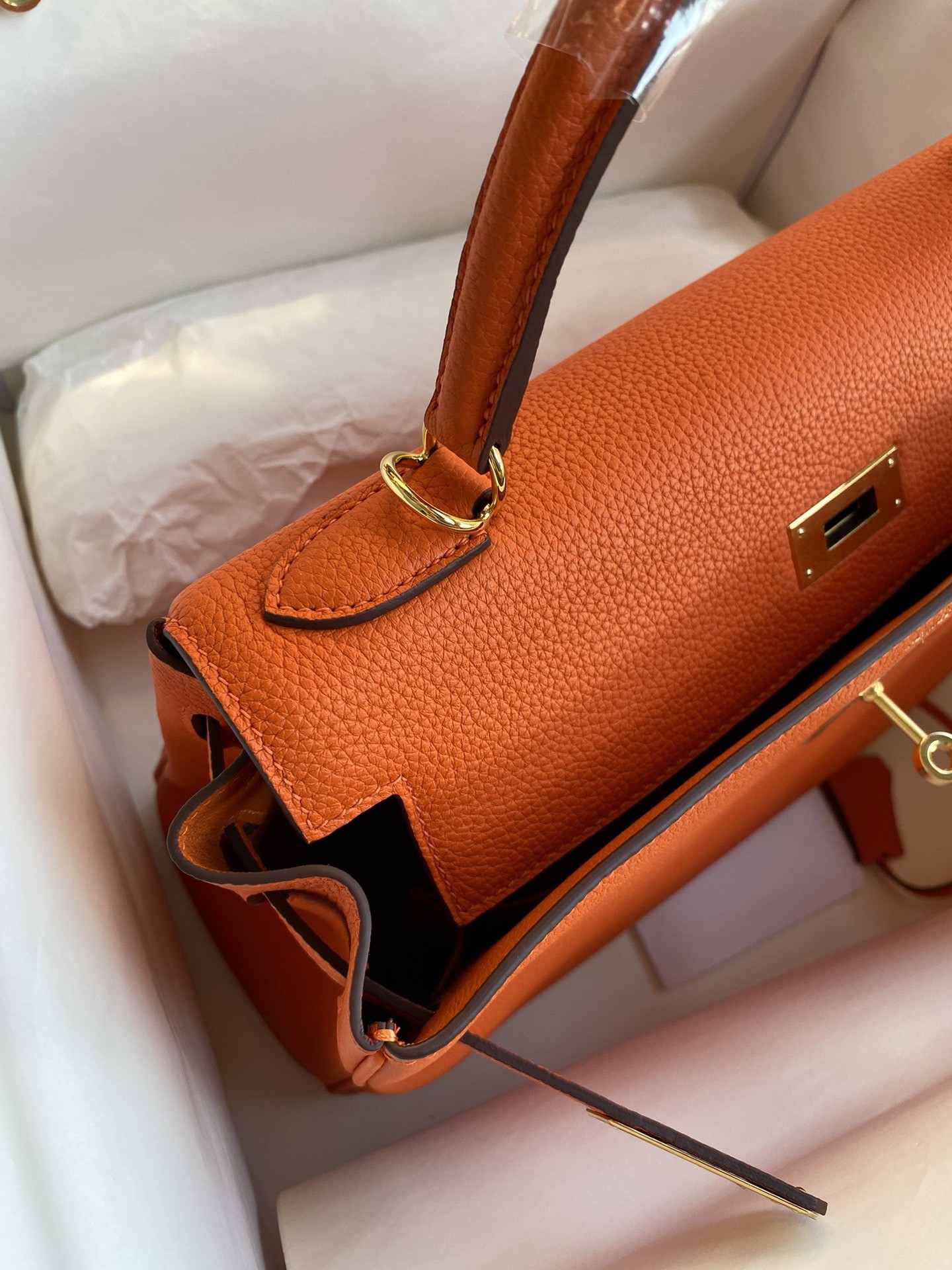 H**mes kelly retourne 32 handmade bag in orange clemence leather