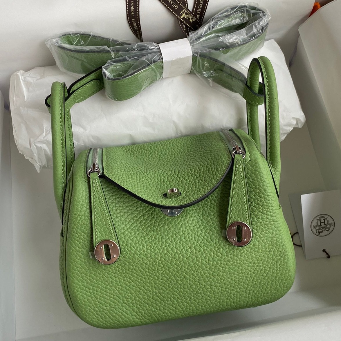 H**mes mini lindy handmade bag in vert cypres clemence leather