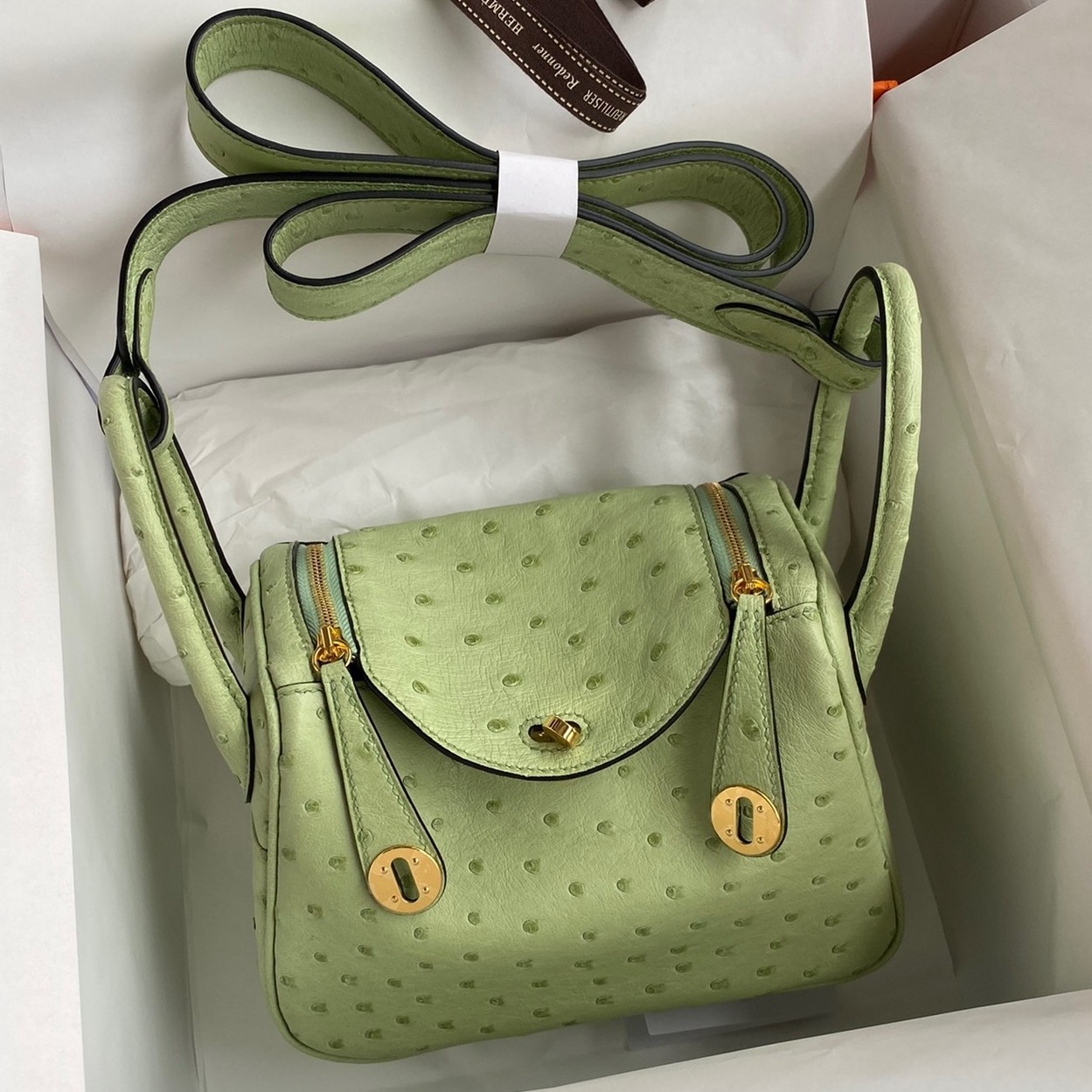 H**mes mini lindy handmade bag in vert cypres ostrich leather