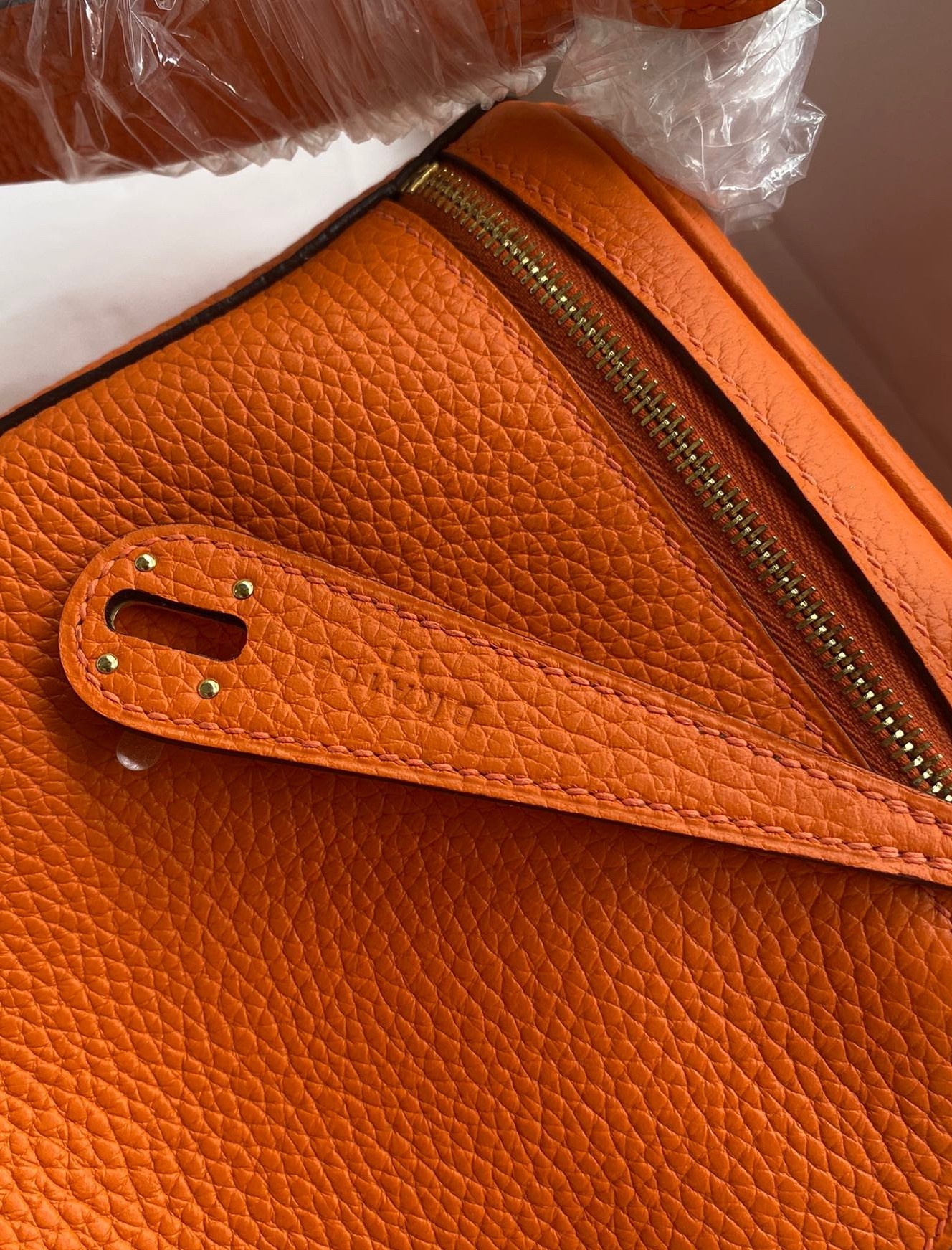 H**mes lindy 26 handmade bag in orange clemence leather