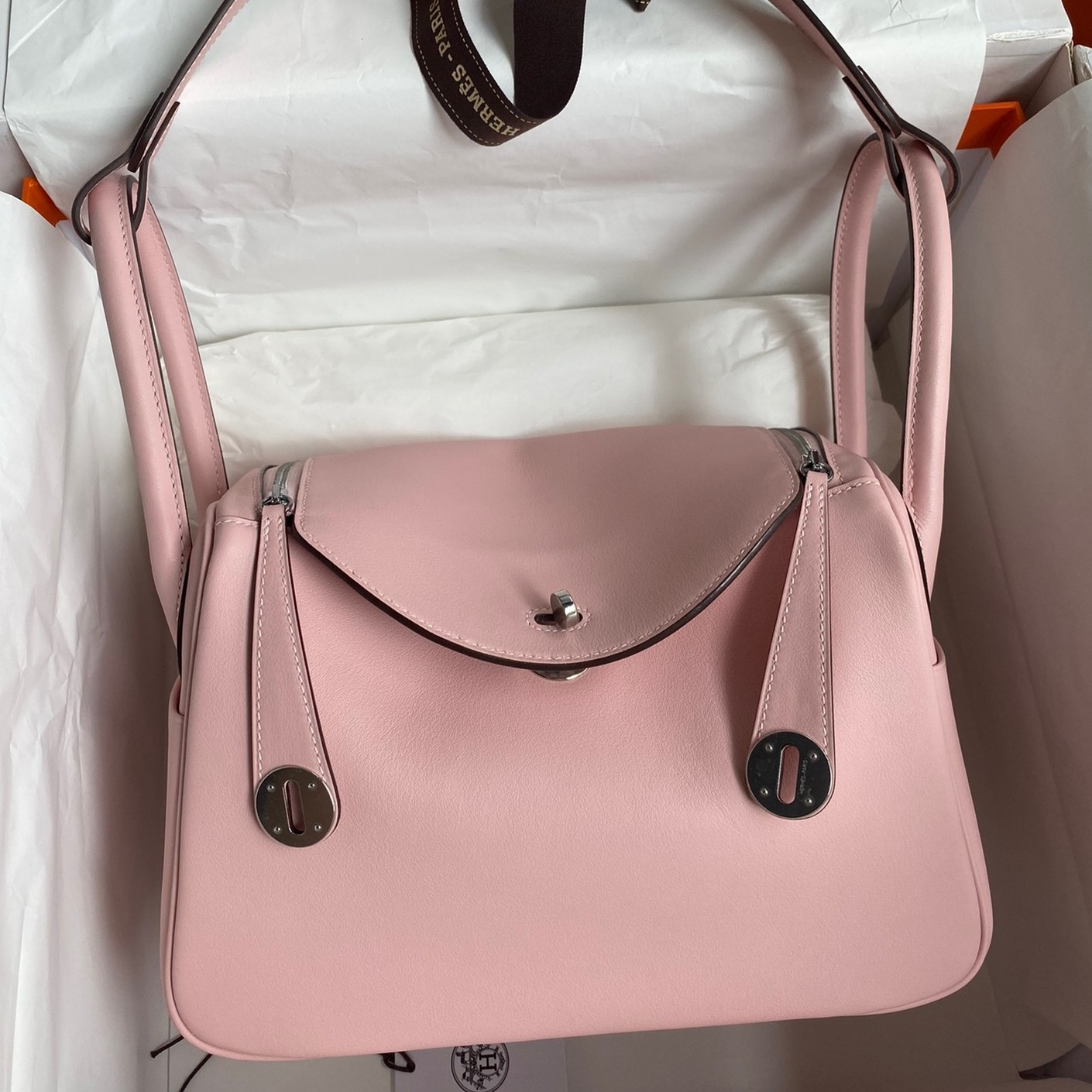 H**mes lindy 26 handmade bag in rose sakura swift calfskin