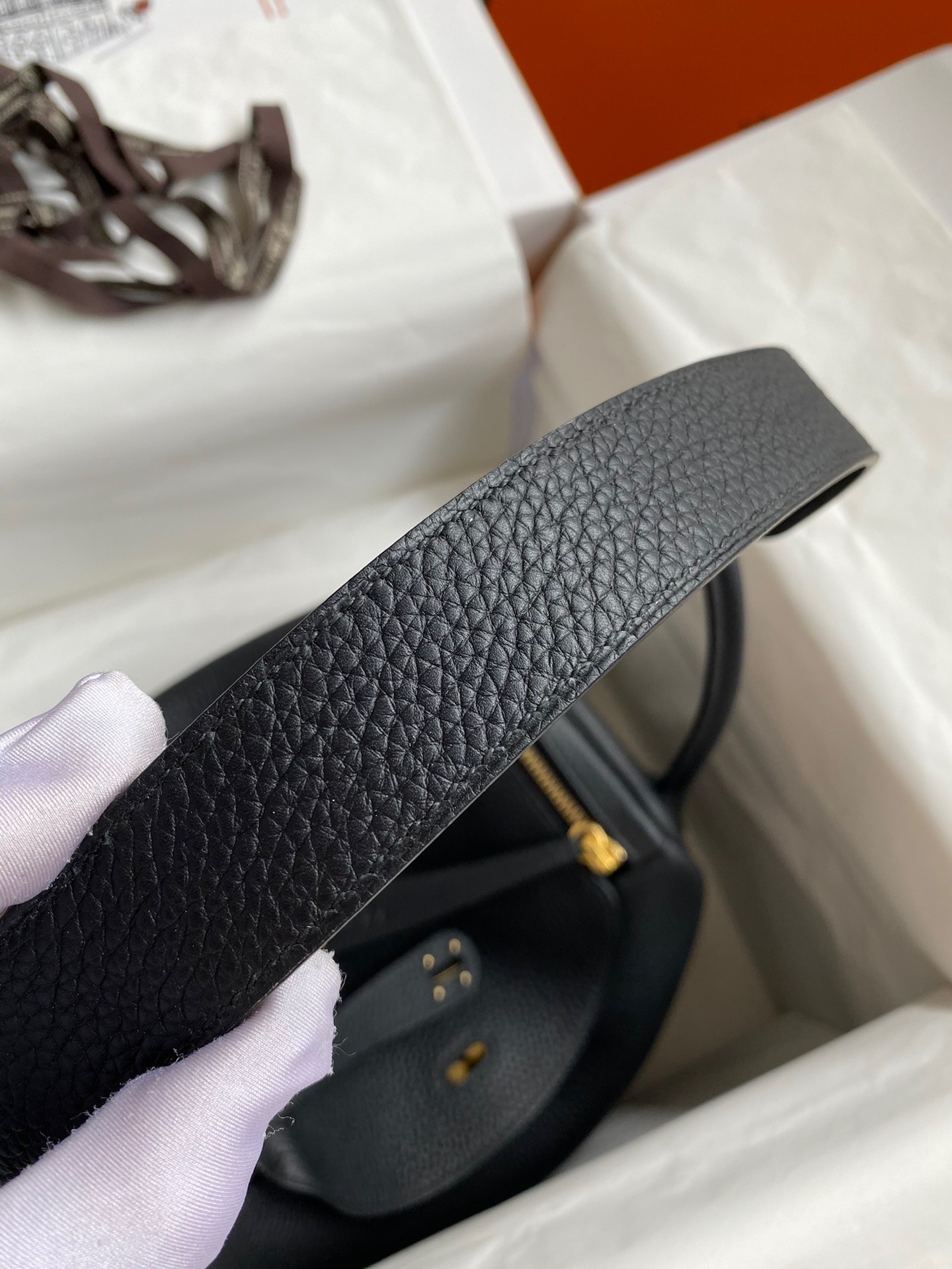 H**mes lindy 30 handmade bag in black clemence leather