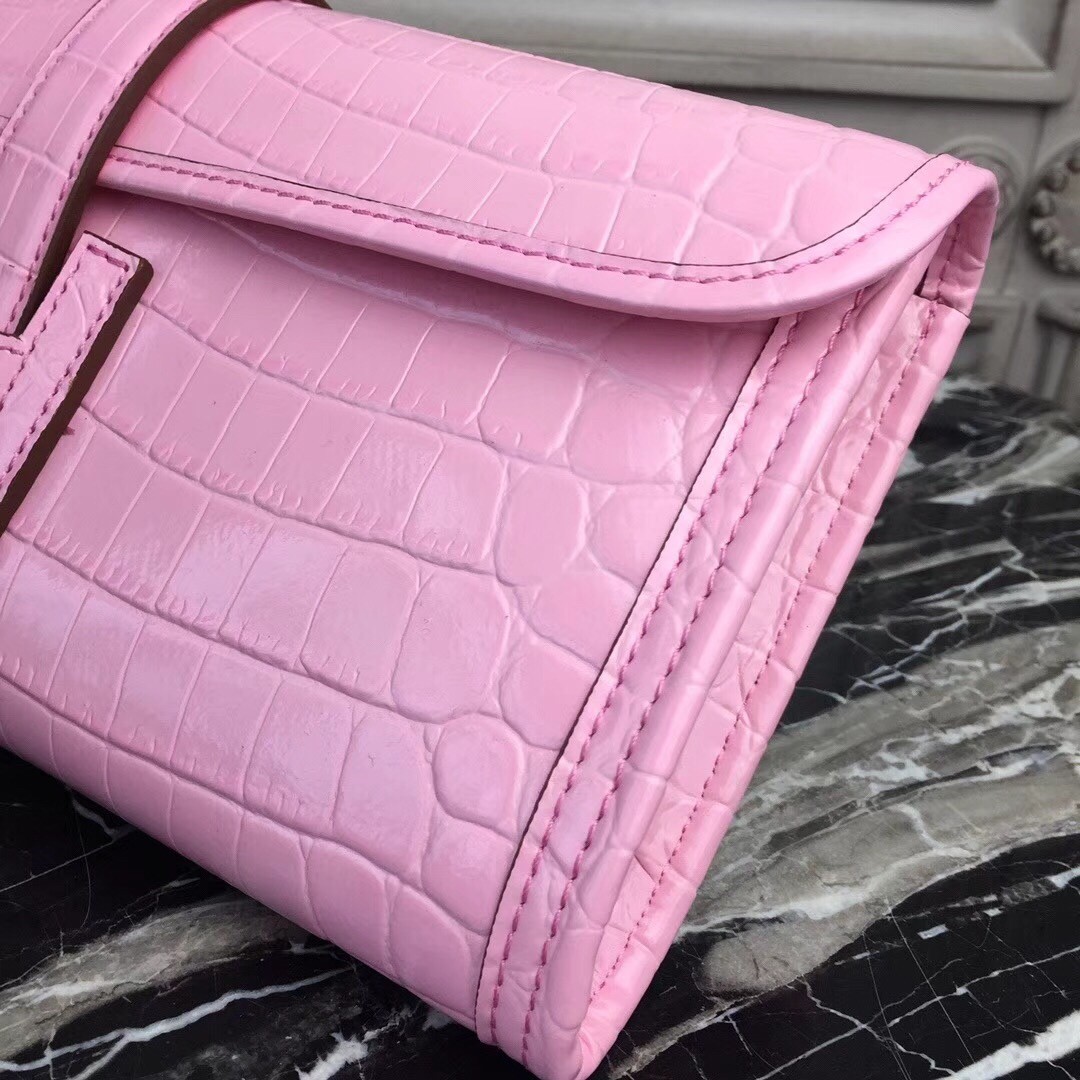 H**mes jige elan 29 clutch in pink crocodile leather
