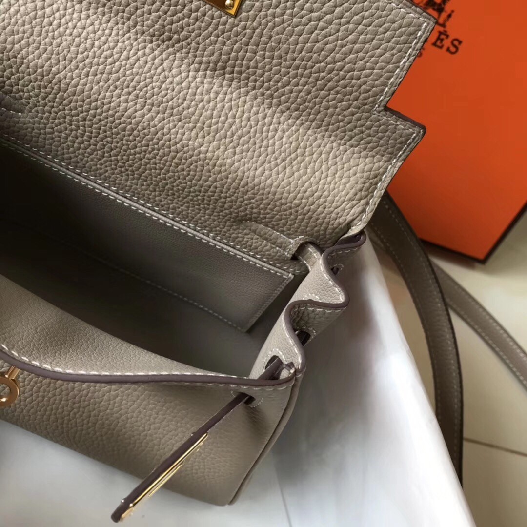 H**mes mini kelly 20cm bag in grey clemence leather