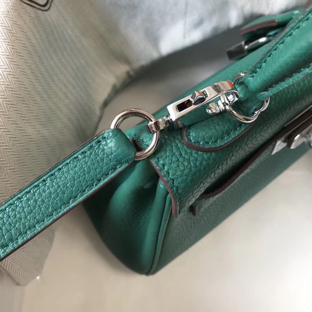 H**mes mini kelly 20cm bag in malachite clemence leather