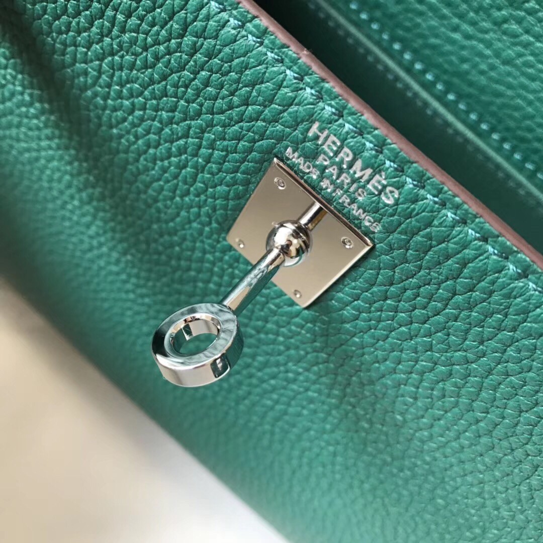 H**mes mini kelly 20cm bag in malachite clemence leather