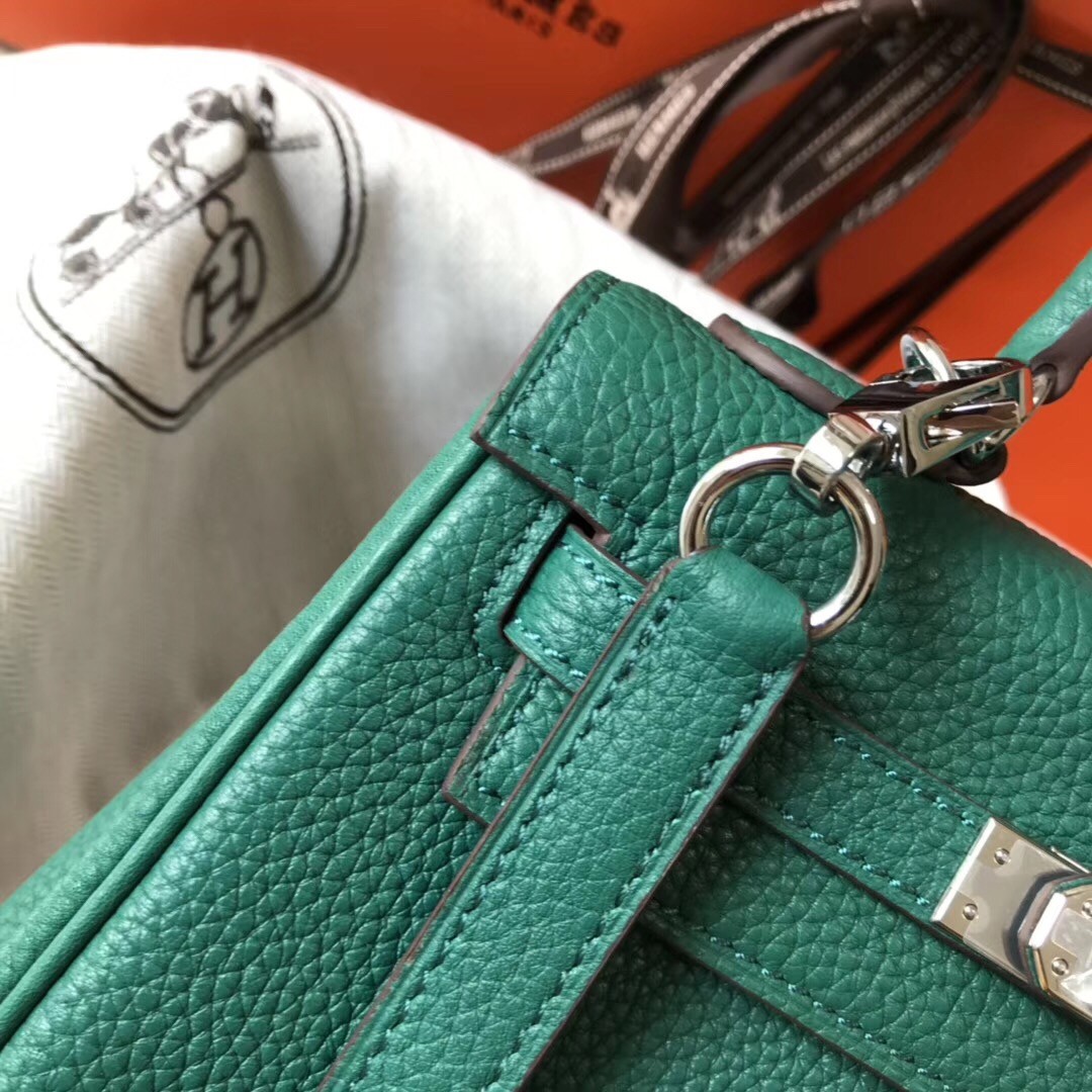 H**mes mini kelly 20cm bag in malachite clemence leather