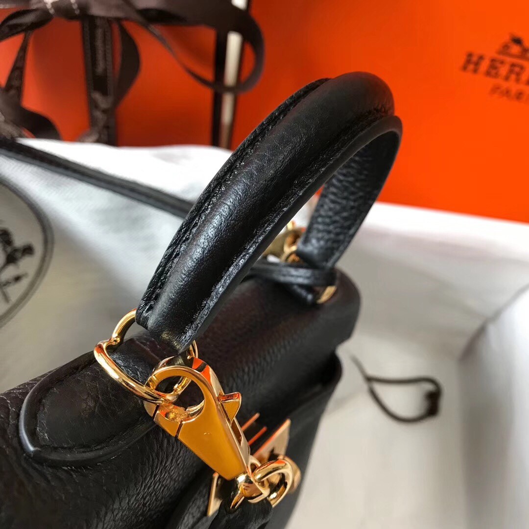H**mes mini kelly 20cm bag in black clemence leather