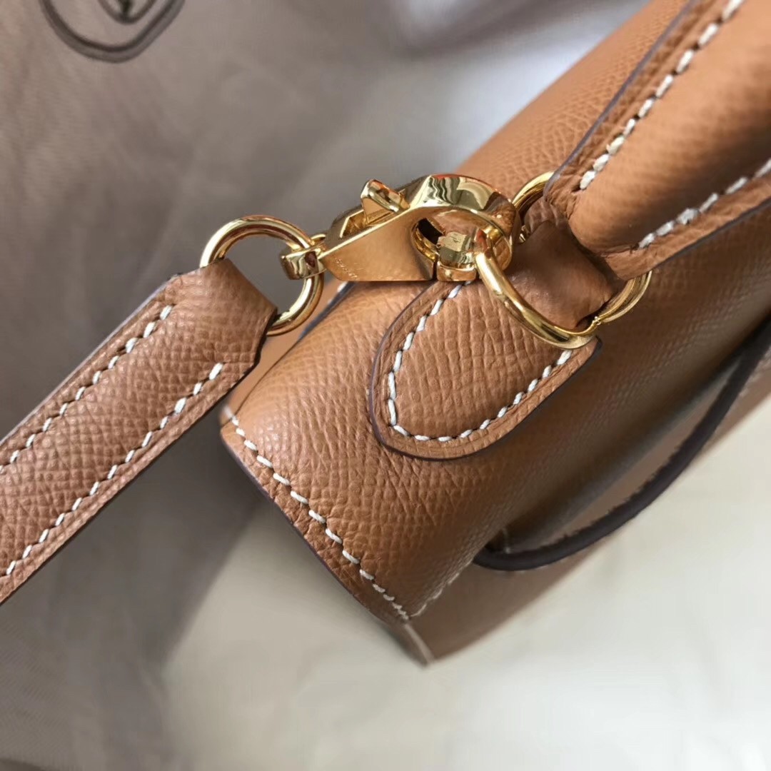 H**mes kelly 25cm sellier bag in gold epsom leather