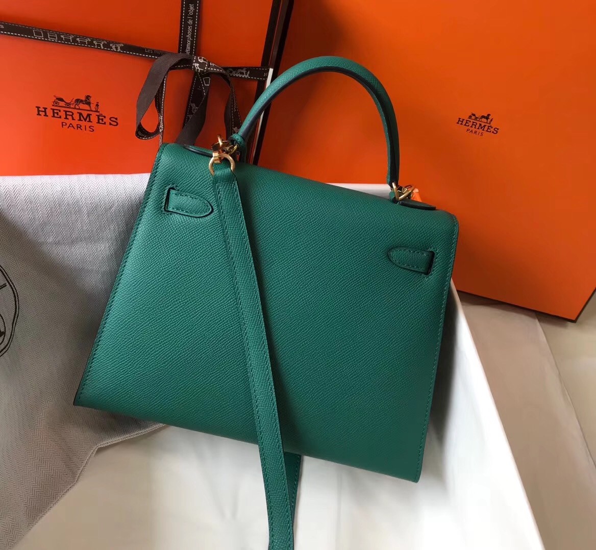 H**mes kelly 25cm sellier bag in malachite epsom leather