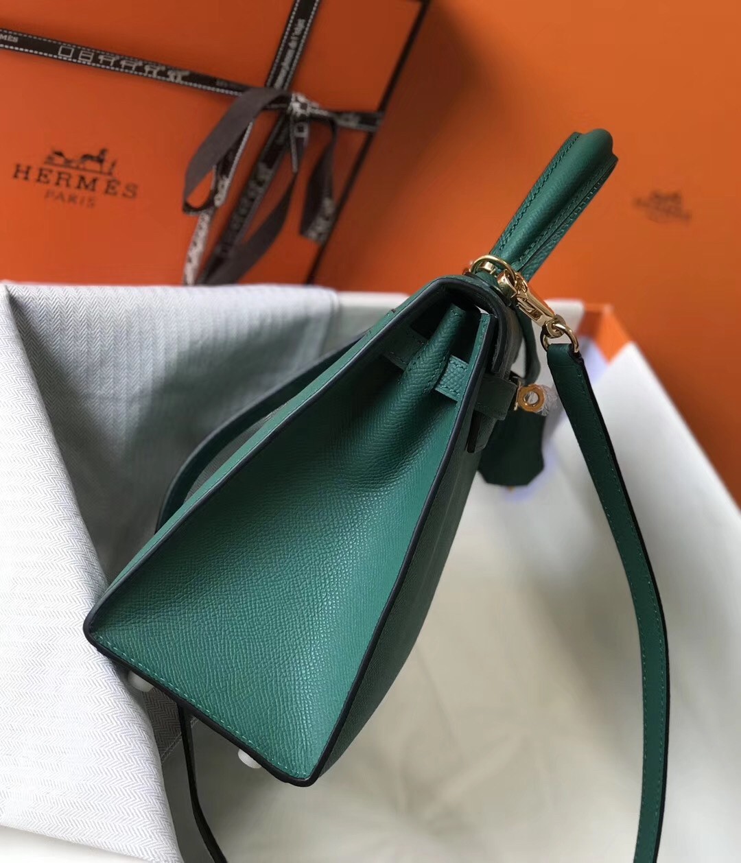 H**mes kelly 25cm sellier bag in malachite epsom leather