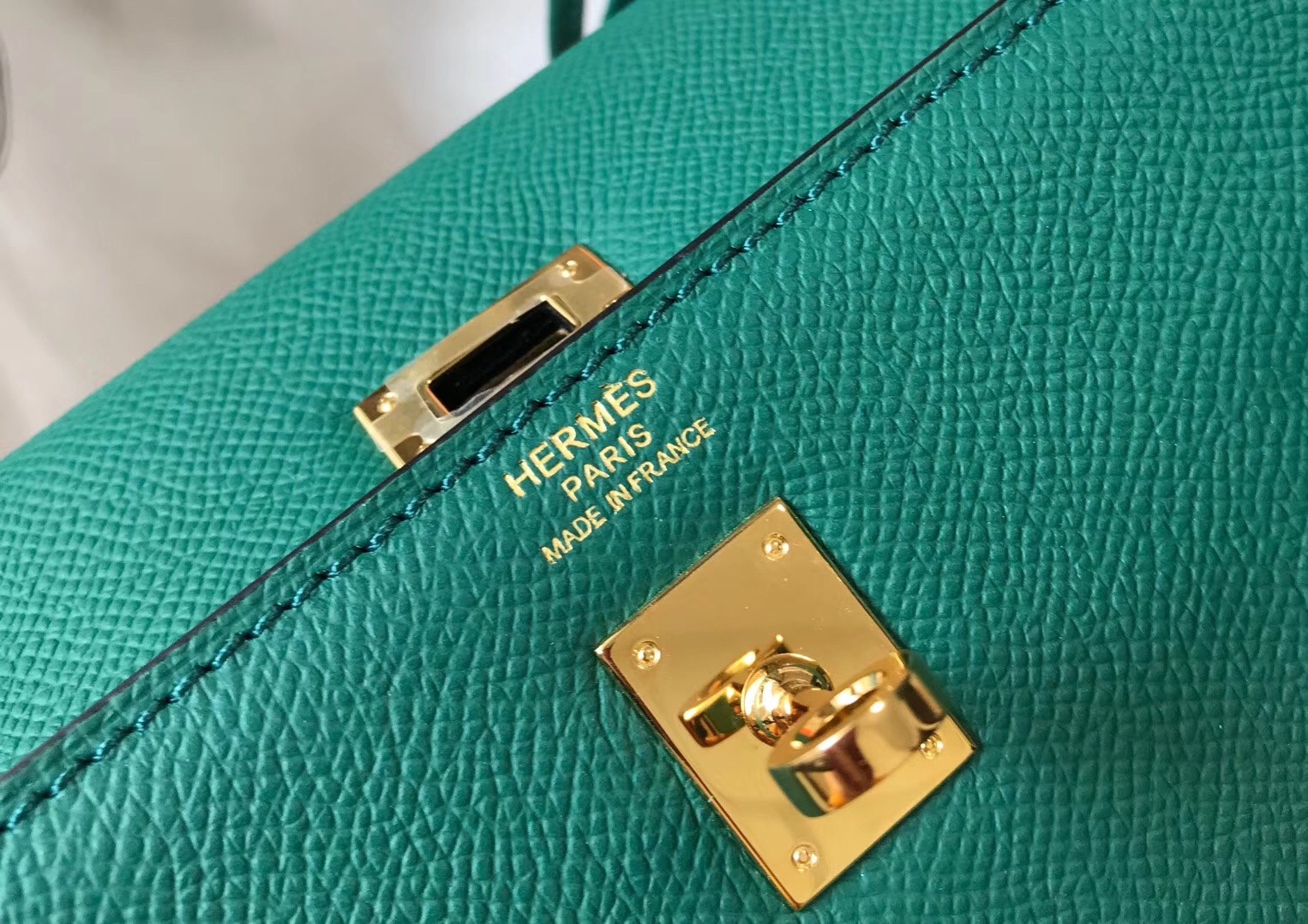 H**mes kelly 25cm sellier bag in malachite epsom leather