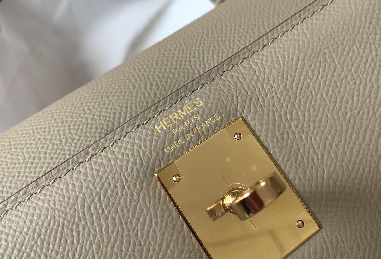 H**mes kelly 28cm sellier bag in tourterelle epsom leather