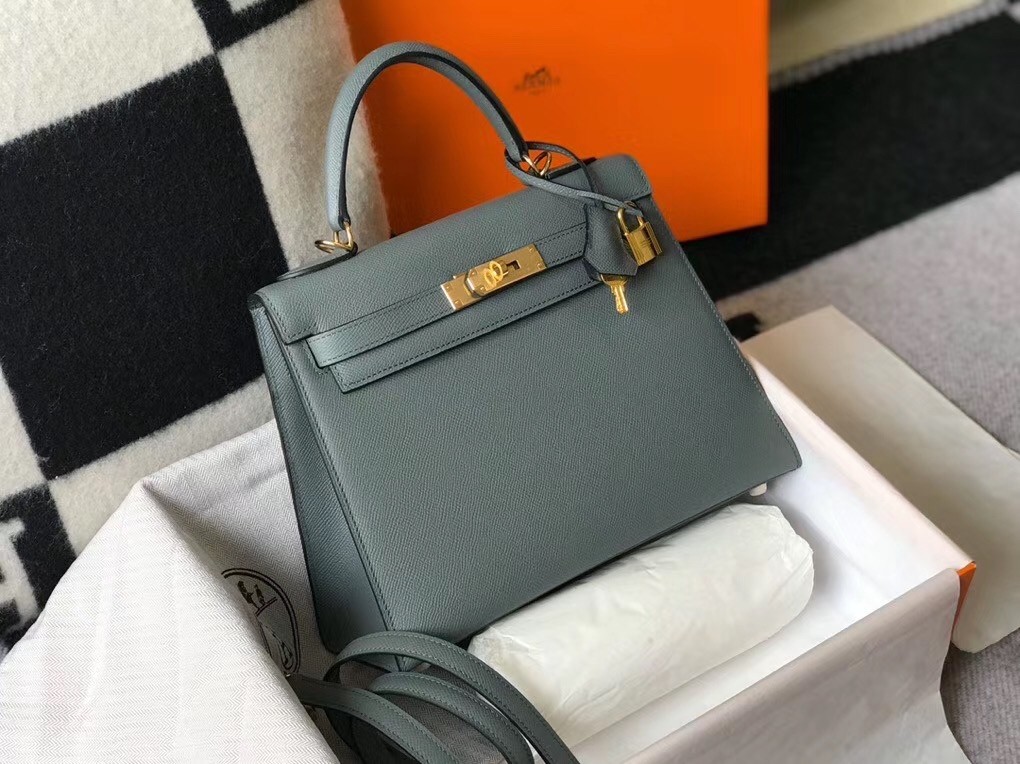 H**mes kelly 28cm sellier bag in vert amande epsom leather