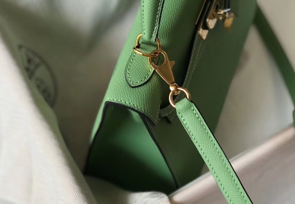 H**mes kelly 28cm sellier bag in vert criquet epsom leather