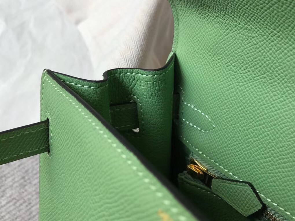 H**mes kelly 28cm sellier bag in vert criquet epsom leather