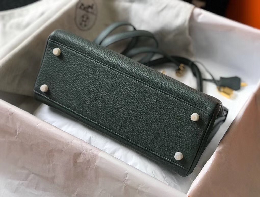 H**mes kelly 32cm retourne bag in vert amande clemence leather
