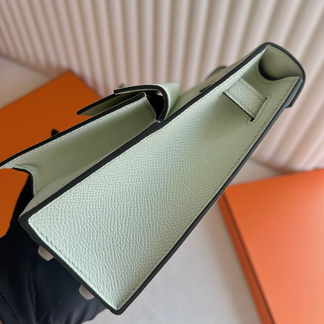 H**mes kelly en desordre 20 handmade bag in vert fizz epsom calfskin
