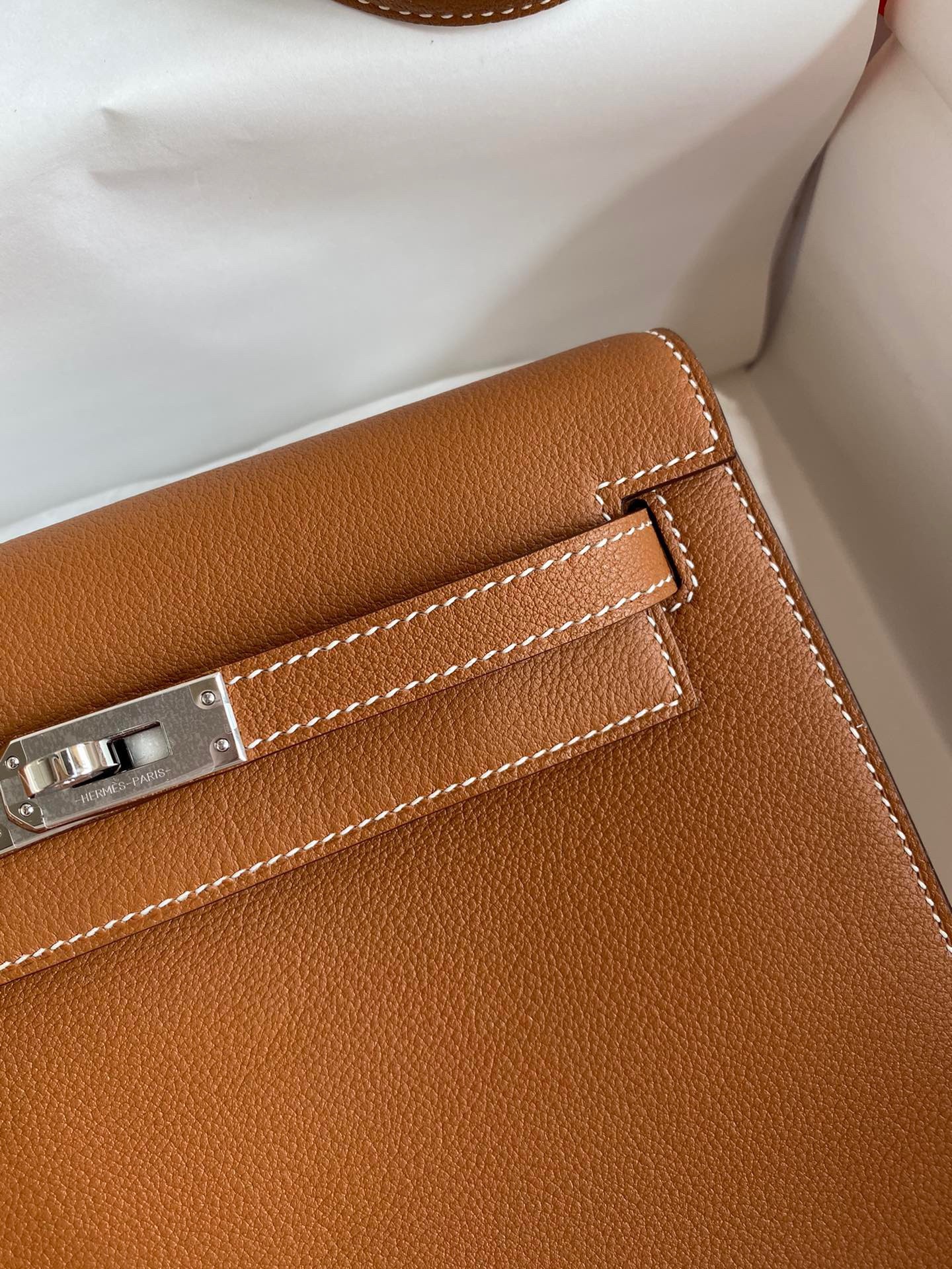 H**mes kelly danse ii handmade bag in gold evercolor calfskin