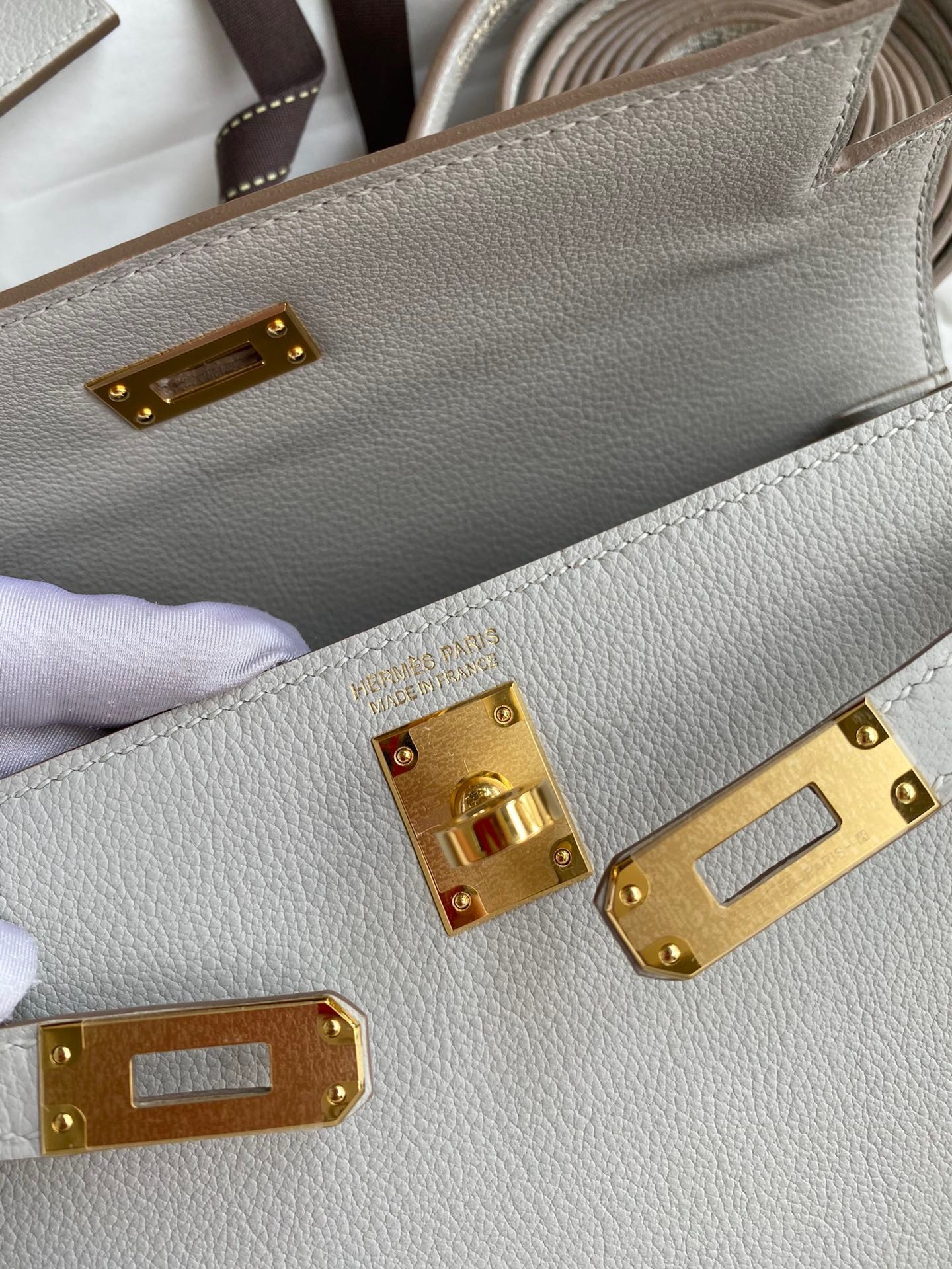 H**mes kelly danse ii handmade bag in pearl grey evercolor calfskin