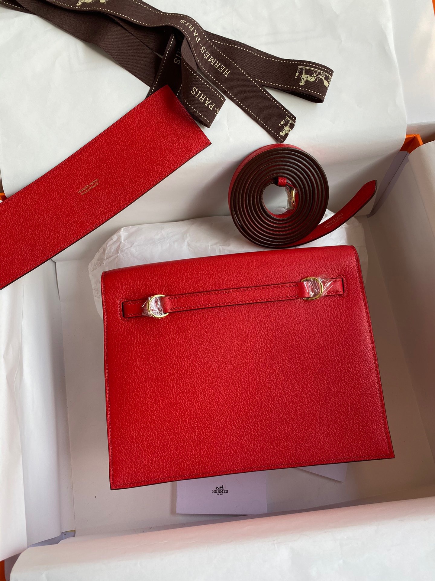 H**mes kelly danse ii handmade bag in red evercolor calfskin